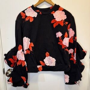 Who What Wear women’s black sweatshirt with pink floral print crew neck size XS